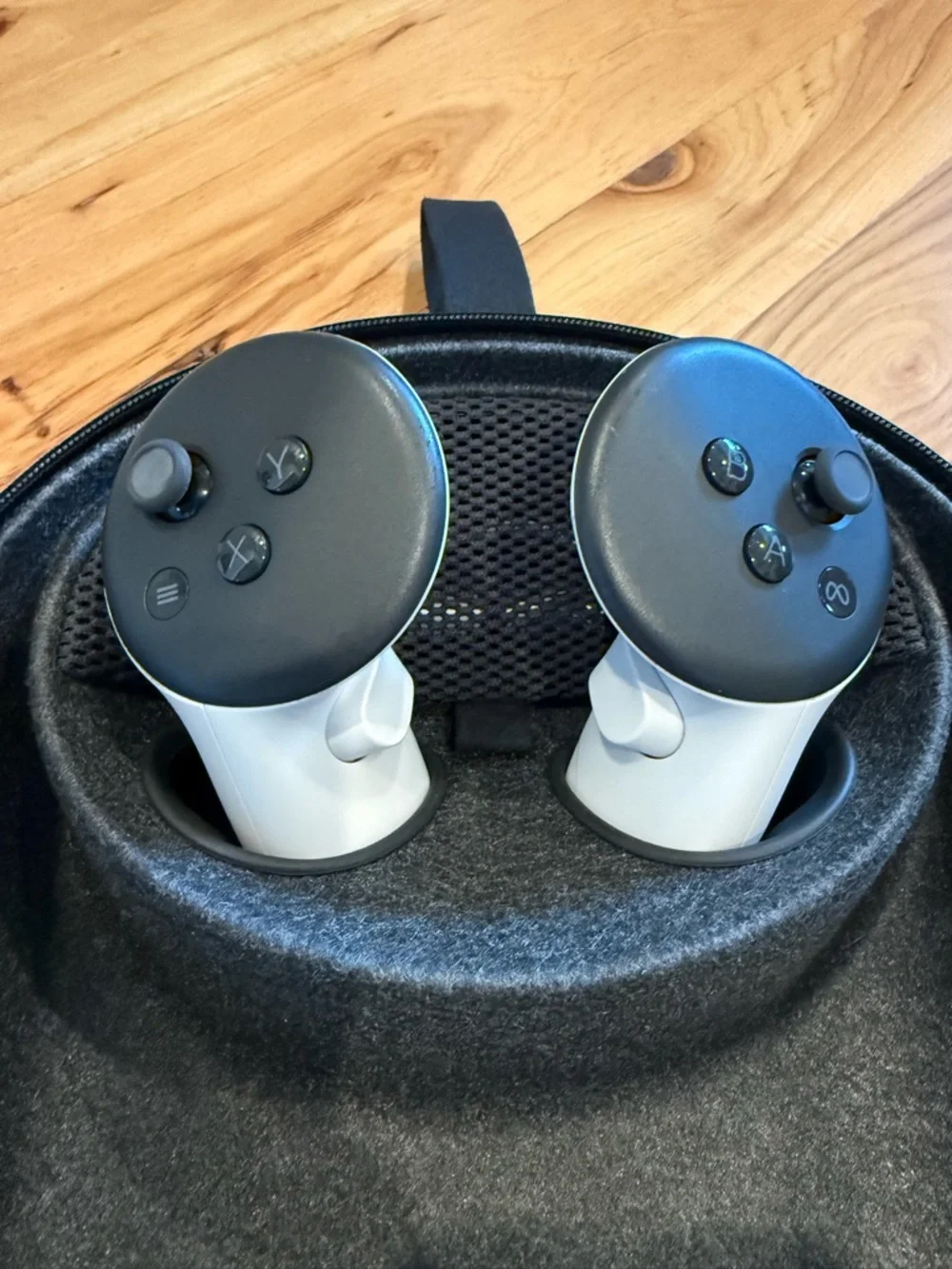 Quest 2 White VR Headset